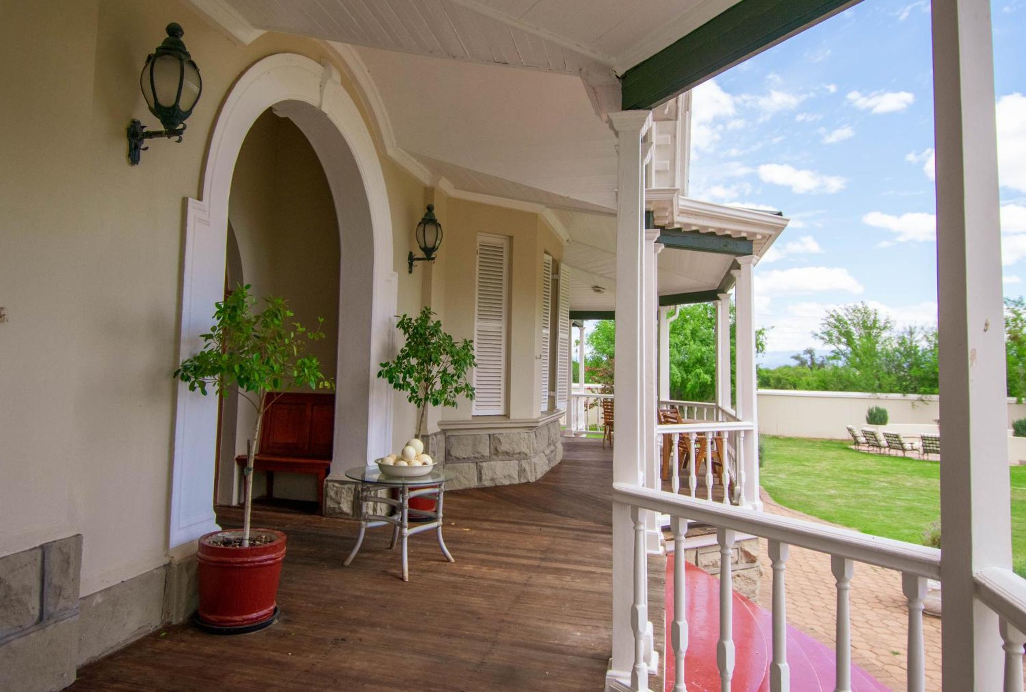 Bakenskraal Ostrich Palace เอาท์สโฮร์น ภายนอก รูปภาพ