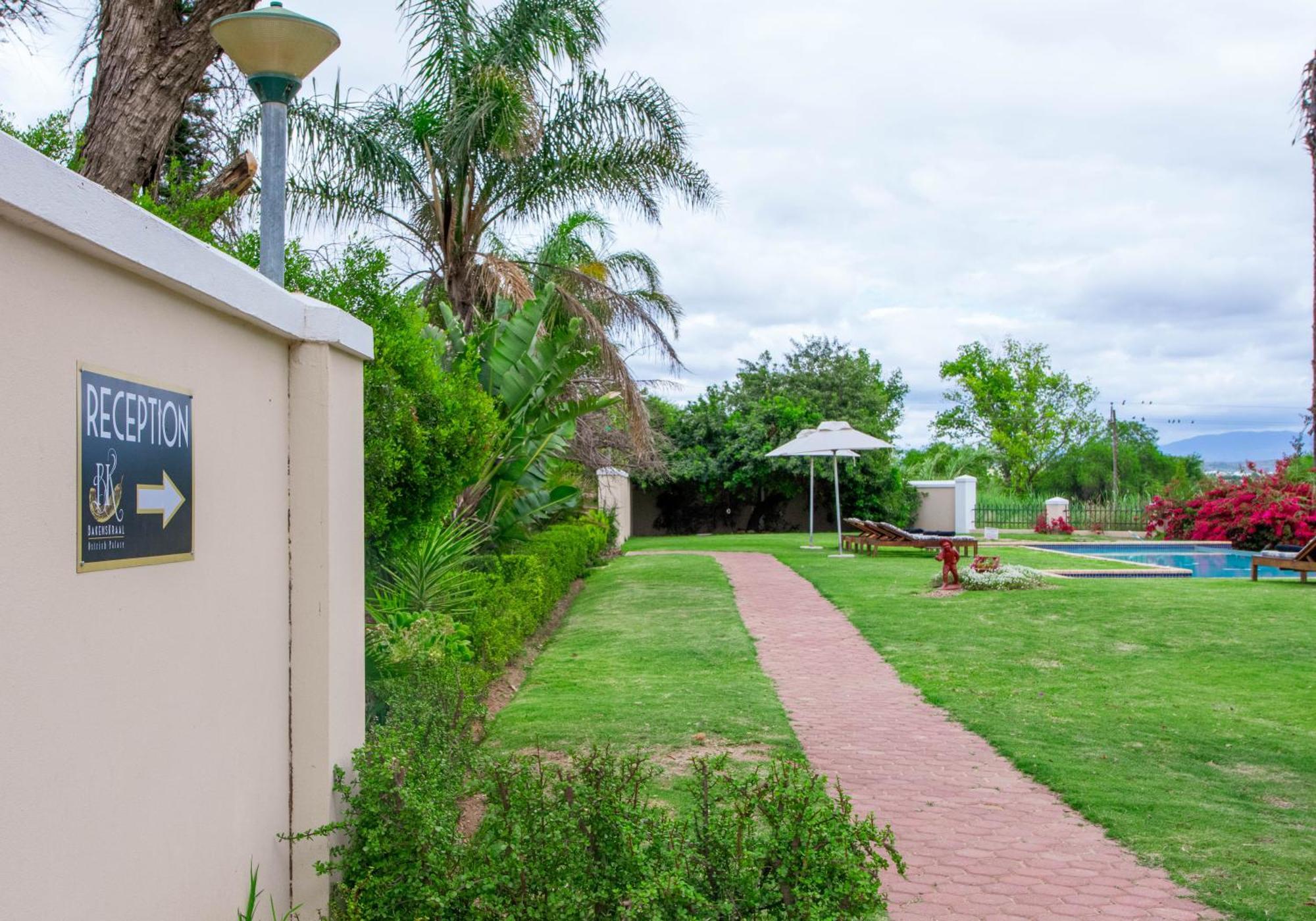 Bakenskraal Ostrich Palace เอาท์สโฮร์น ภายนอก รูปภาพ